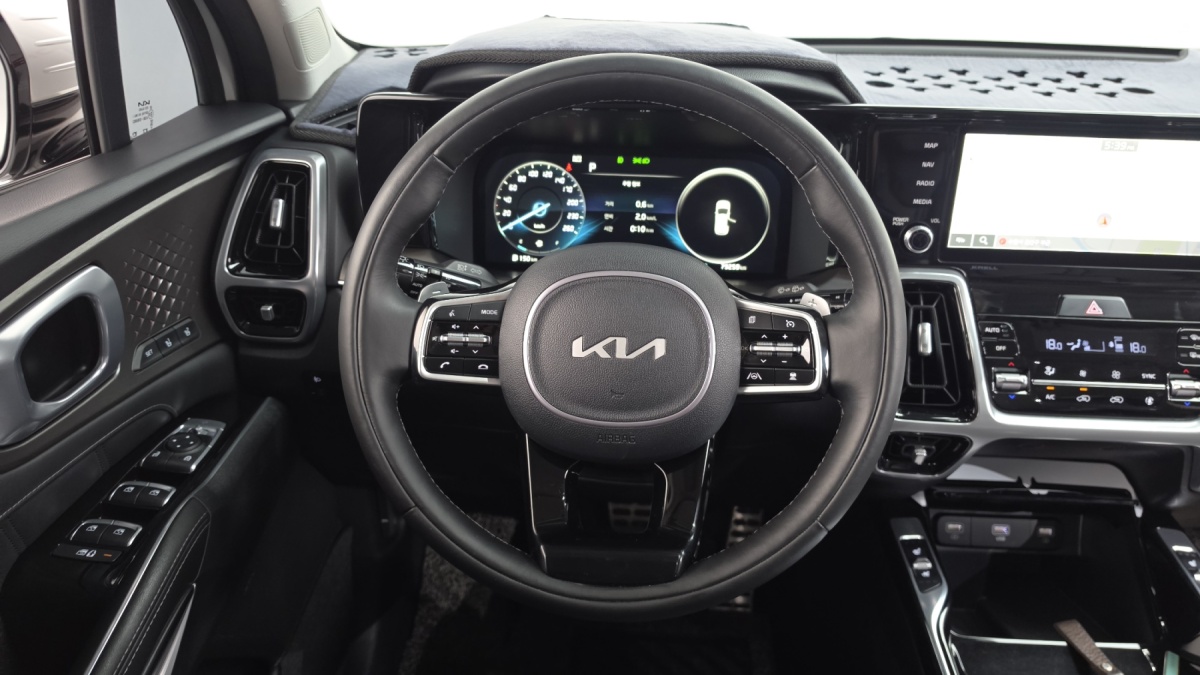 Kia Sorento, 2022 — фото 11 из 12