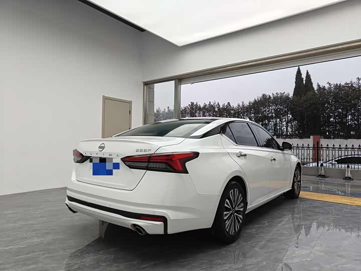 Nissan Teana, 2023 — фото 6 из 9
