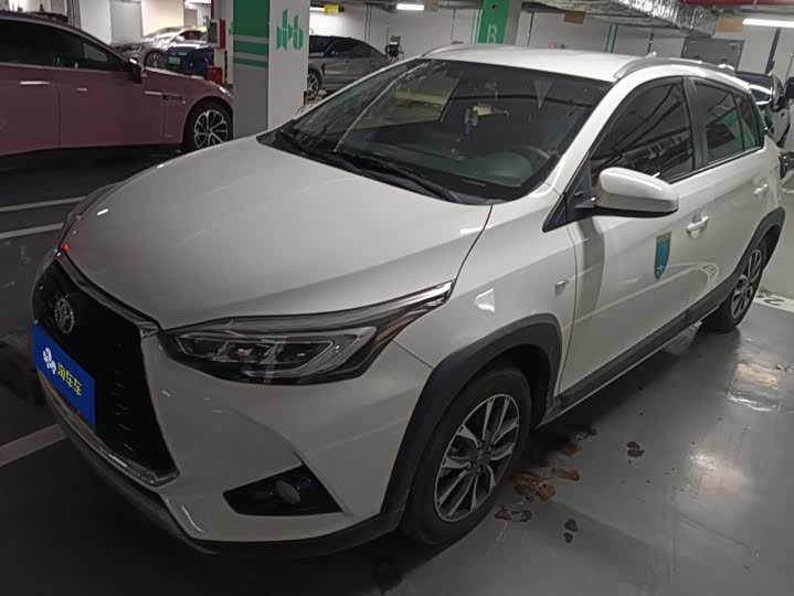 Toyota Yaris L Hatchback, 2022 — купить в Самаре под ключ