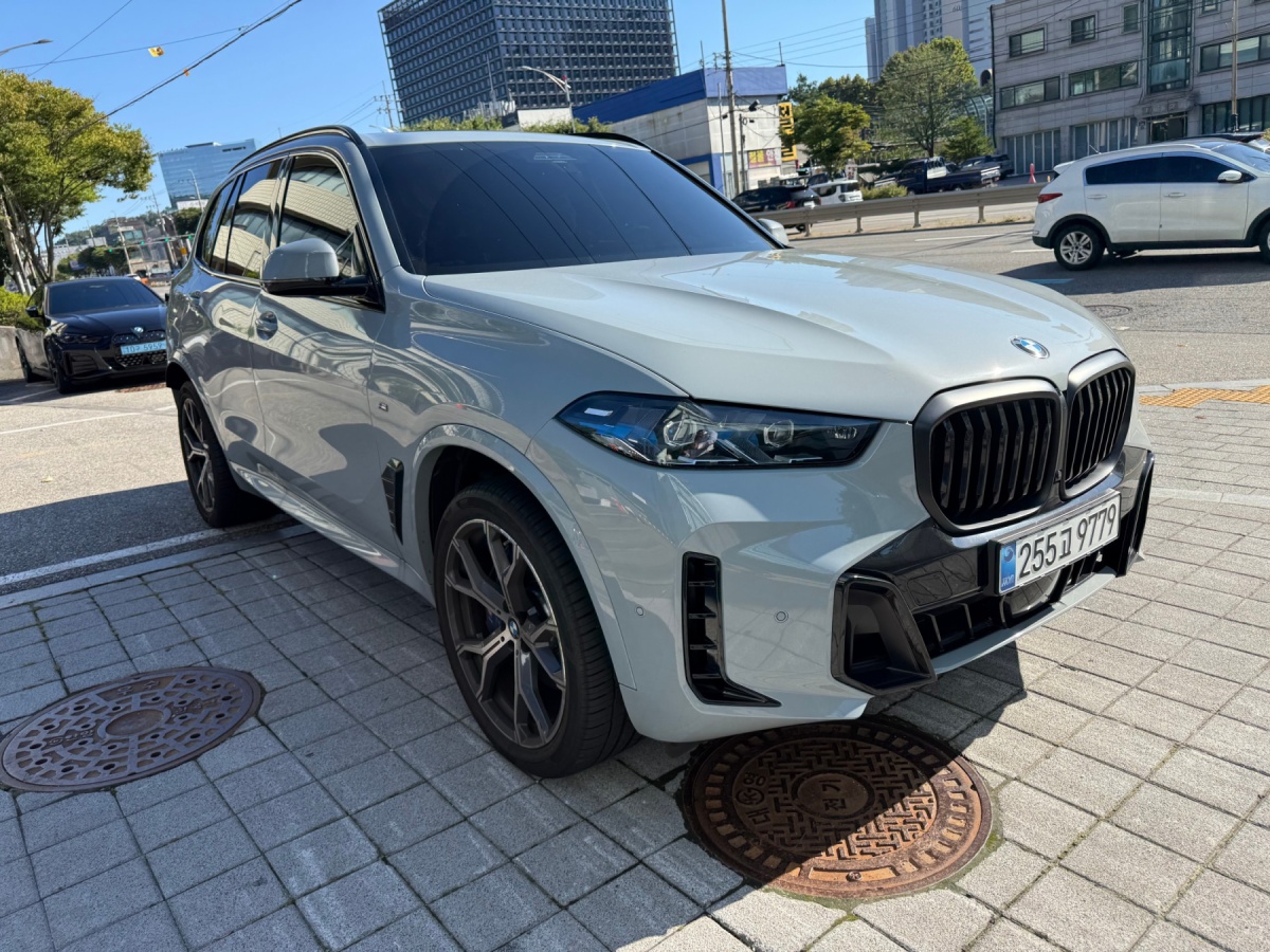 BMW X5, 2026 — фото 2 из 5