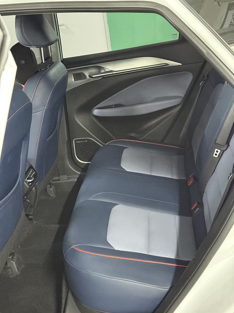 Geely Geometry M6, 2023 — фото 11 из 12