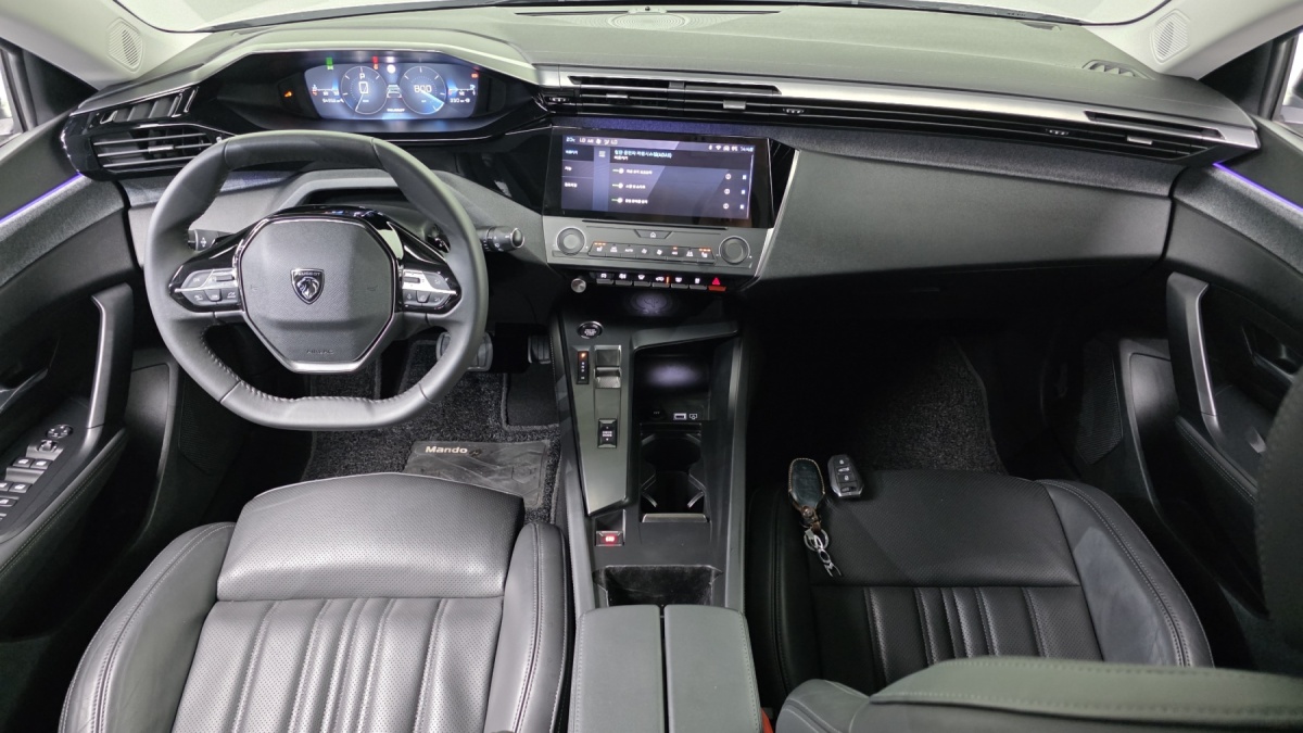 Peugeot 308, 2023 — фото 7 из 12