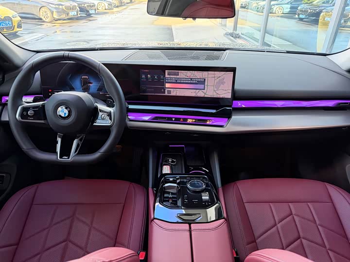 BMW 5 Series, 2025 — фото 5 из 9