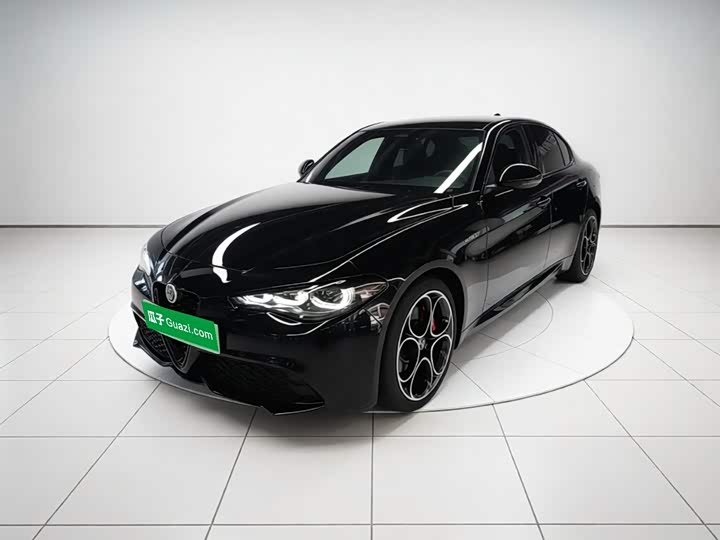 Alfa Romeo Giulia, 2025 — фото 2 из 9