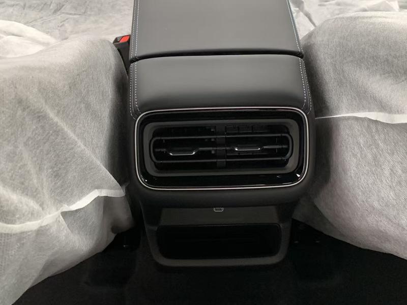 Geely Preface, 2025 — фото 9 из 12