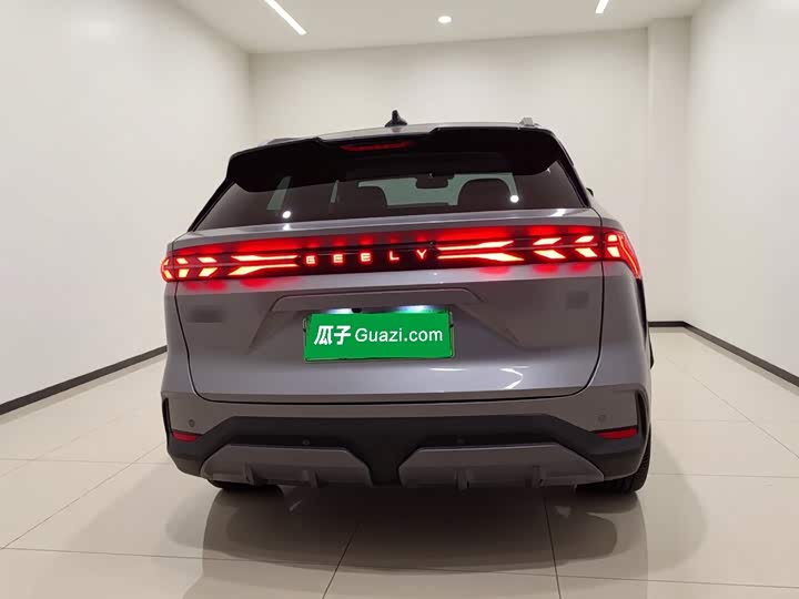 Geely Galaxy L7, 2023 — фото 5 из 9