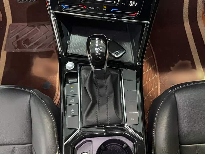 Volkswagen Passat, 2022 — фото 9 из 9