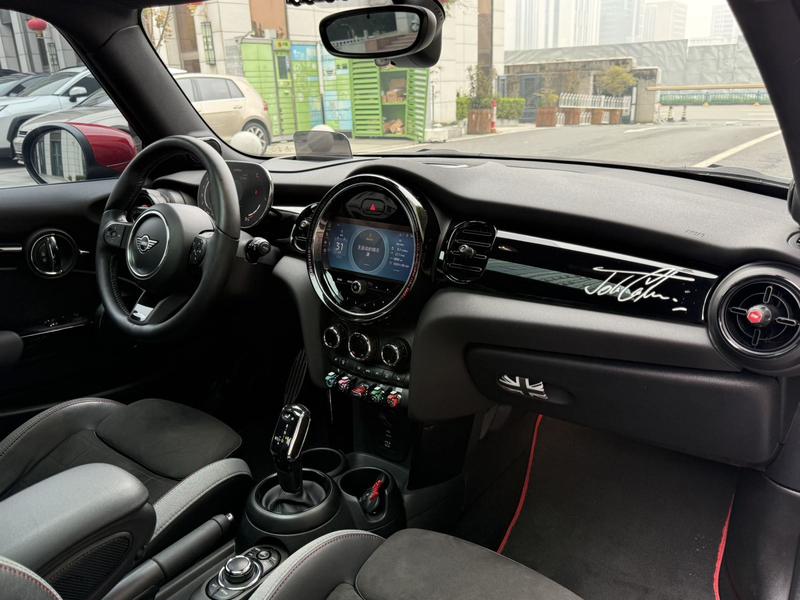 Mini Mini JCW, 2021 — фото 7 из 12