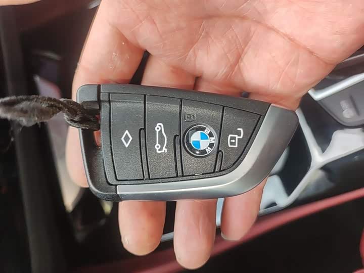 BMW X4, 2023 — фото 9 из 9
