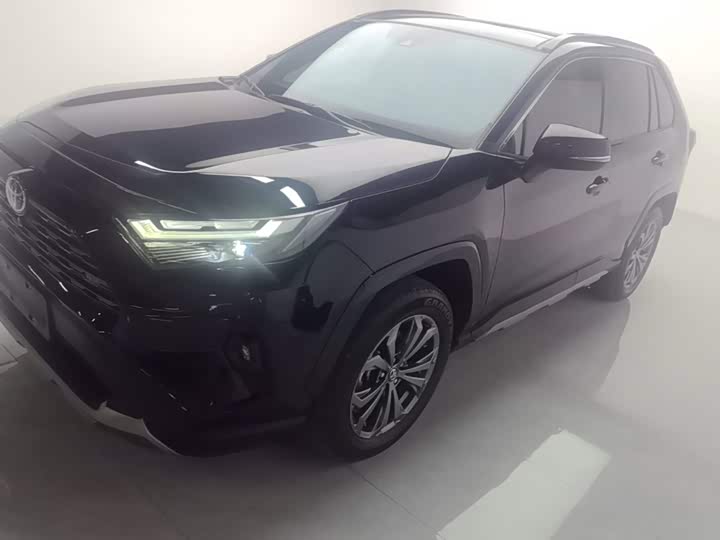 Toyota RAV4, 2025 — фото 2 из 9