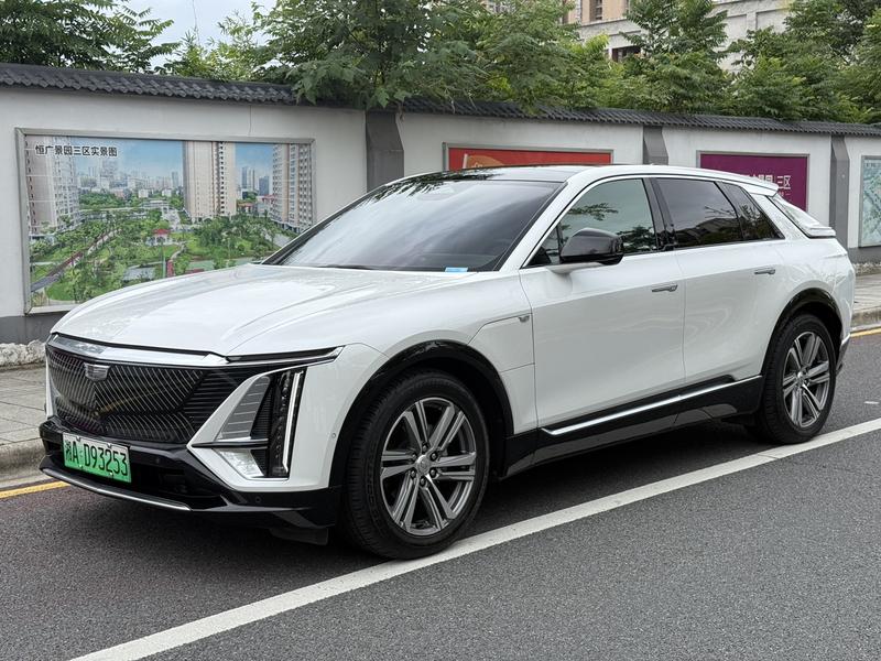 Cadillac Lyriq, 2022 — купить в Липецке под ключ