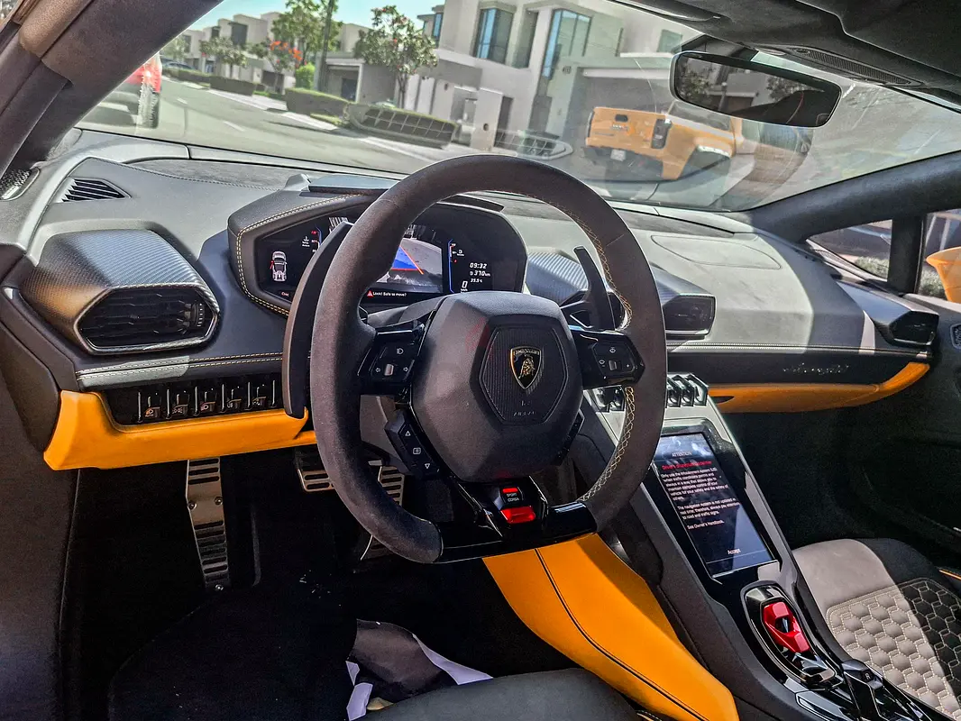 Lamborghini Huracan, 2023 — фото 10 из 10