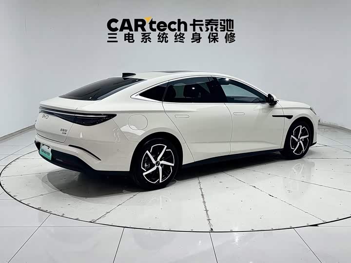 BYD Seal 07 DM-i Hybrid, 2025 — фото 4 из 9