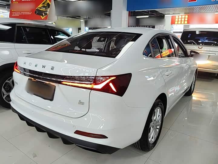Roewe i5, 2025 — фото 7 из 9