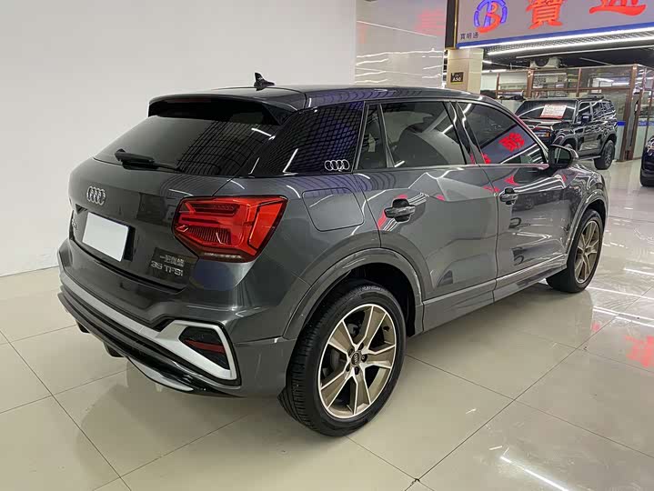 Audi Q2L, 2022 — фото 8 из 9