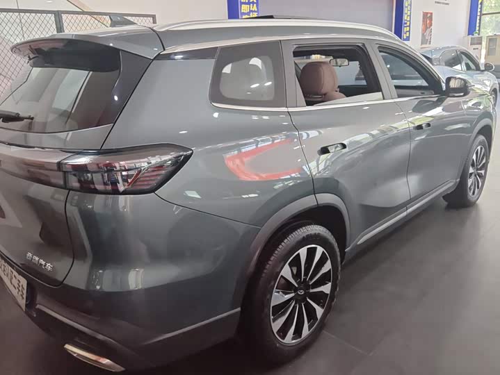 Chery Tiggo 8 Plus, 2024 — фото 3 из 9