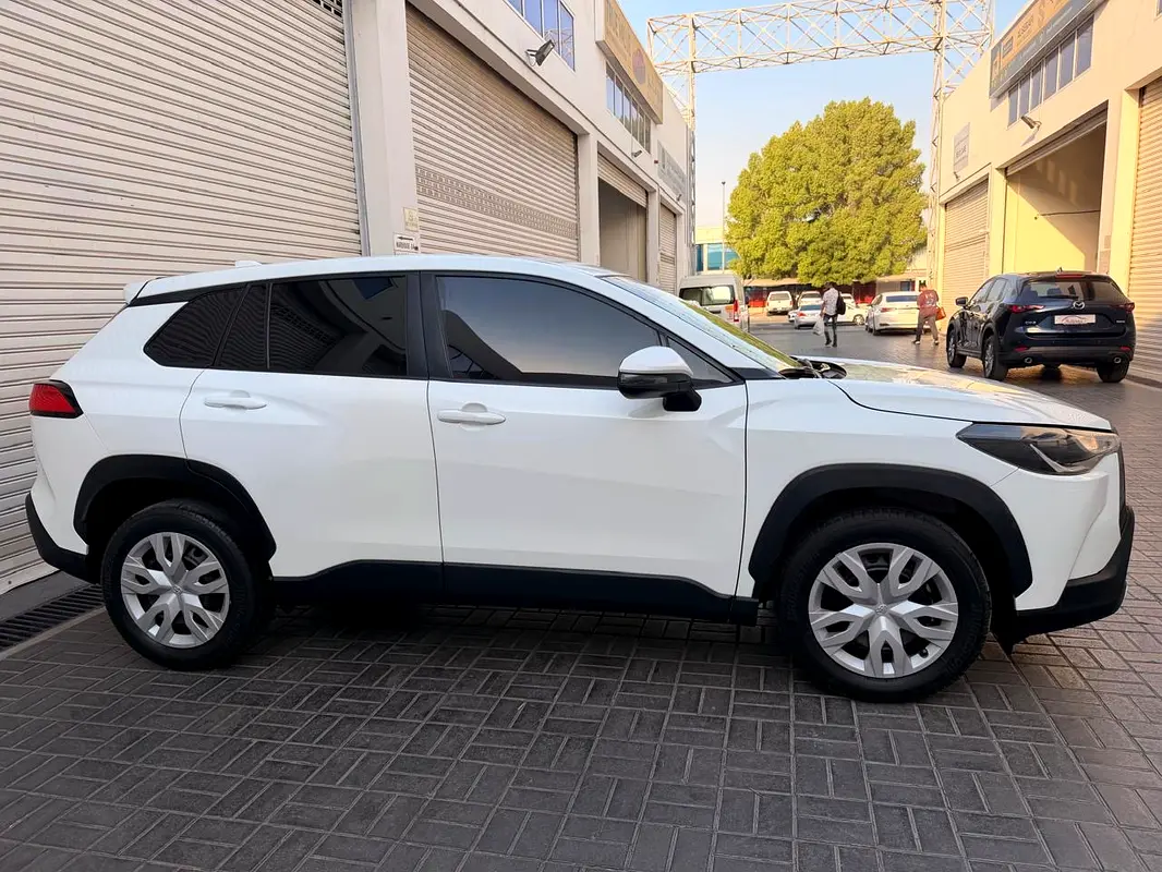Toyota Corolla Cross, 2023 — фото 4 из 9