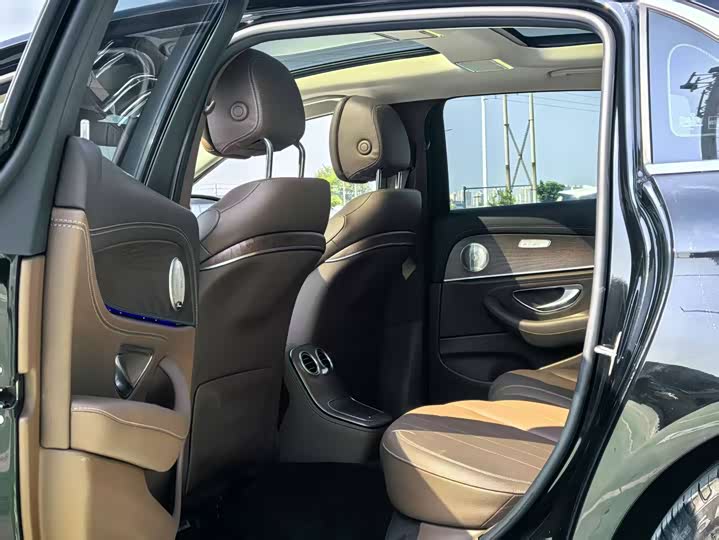 Mercedes-Benz E-Class Hybrid, 2023 — фото 5 из 9