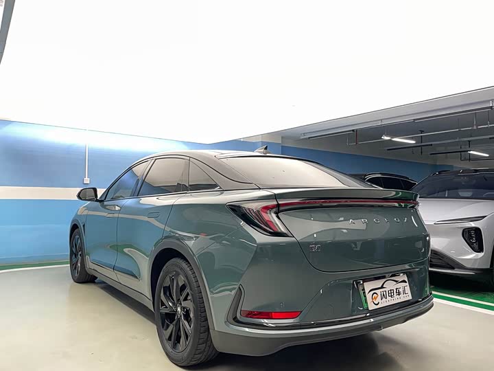 BAIC Arcfox Alpha S, 2024 — фото 8 из 9