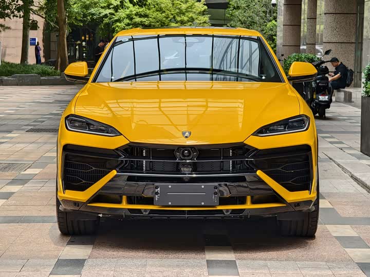 Lamborghini Urus SE, 2026 — фото 2 из 9