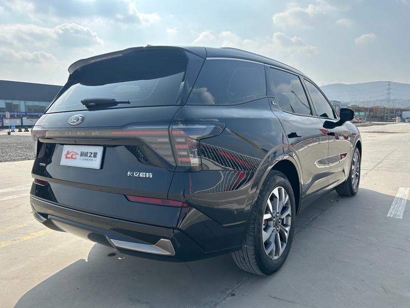 Ford Edge, 2024 — фото 7 из 12