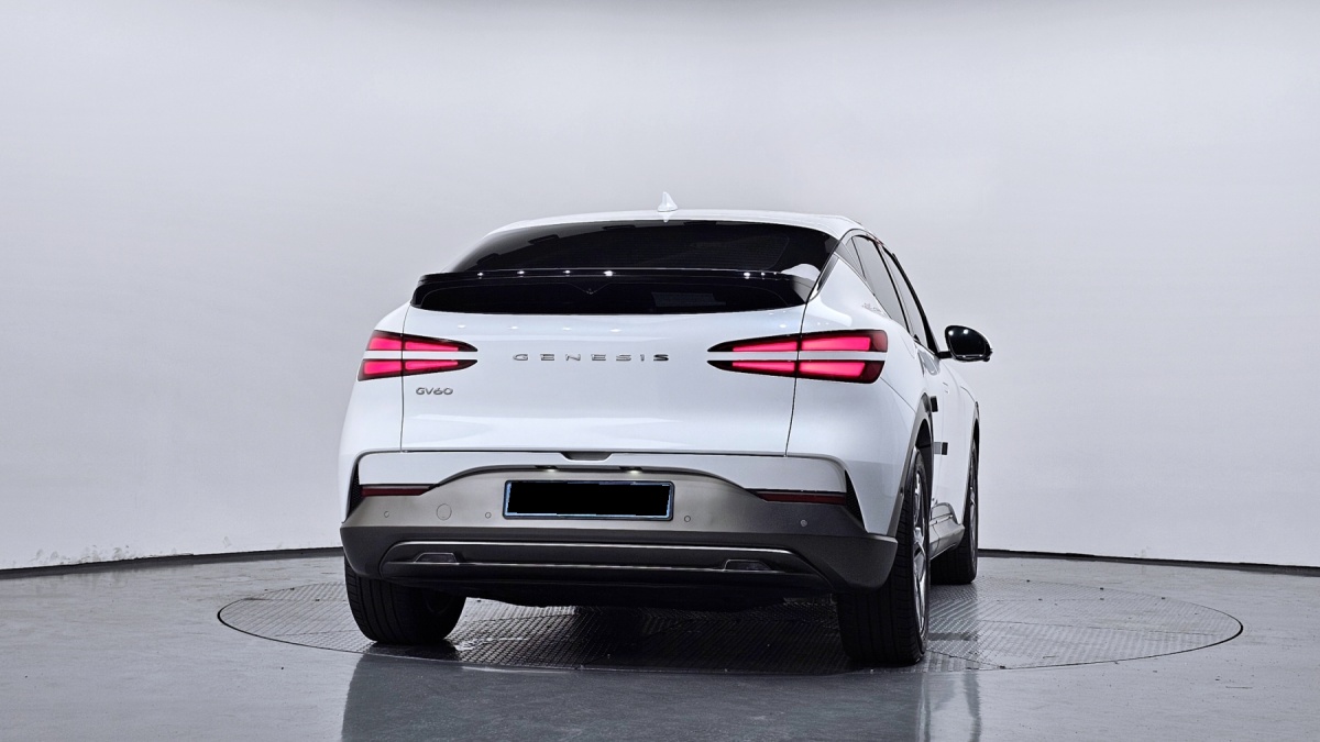 Genesis GV60, 2023 — фото 4 из 12