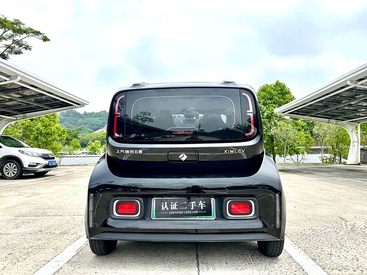 Baojun KiWi EV, 2024 — фото 7 из 9