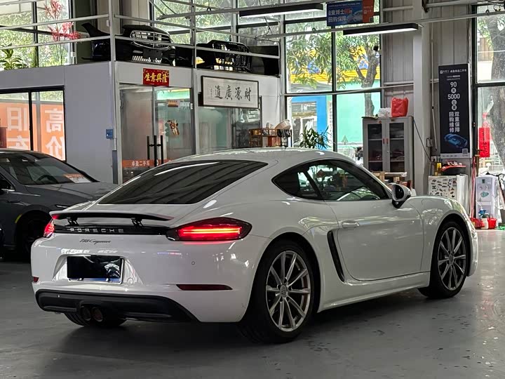 Porsche 718, 2023 — фото 4 из 9