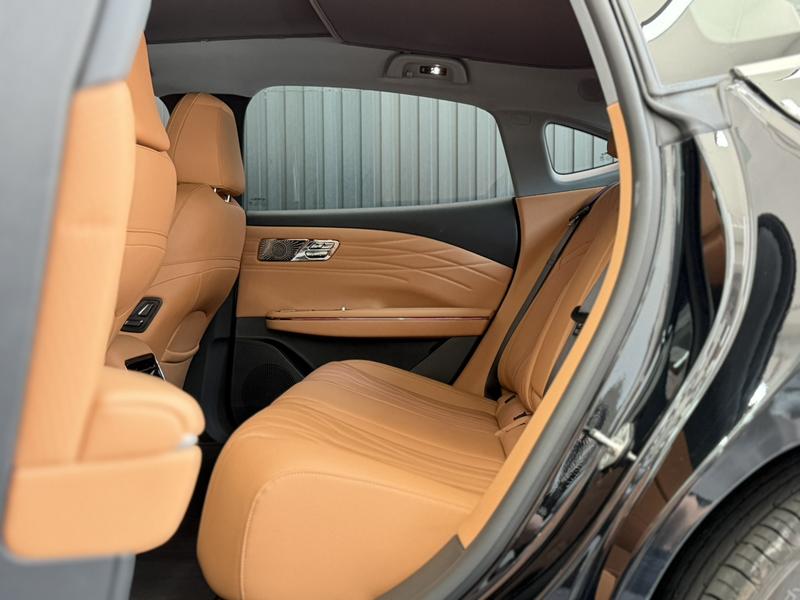 Geely Galaxy Starshine 8 EM-i, 2025 — фото 10 из 11