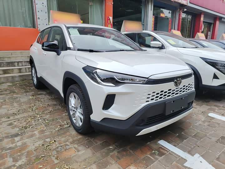 Toyota Corolla Cross, 2025 — фото 8 из 9