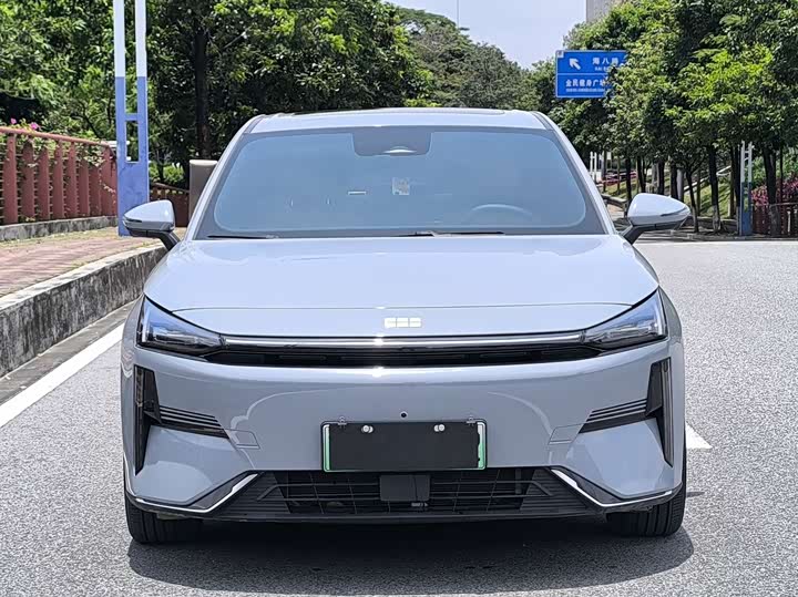 Geely Galaxy L6, 2024 — фото 3 из 9