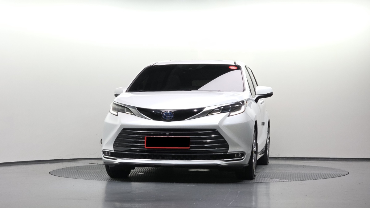 Toyota Sienna, 2022 — фото 3 из 12