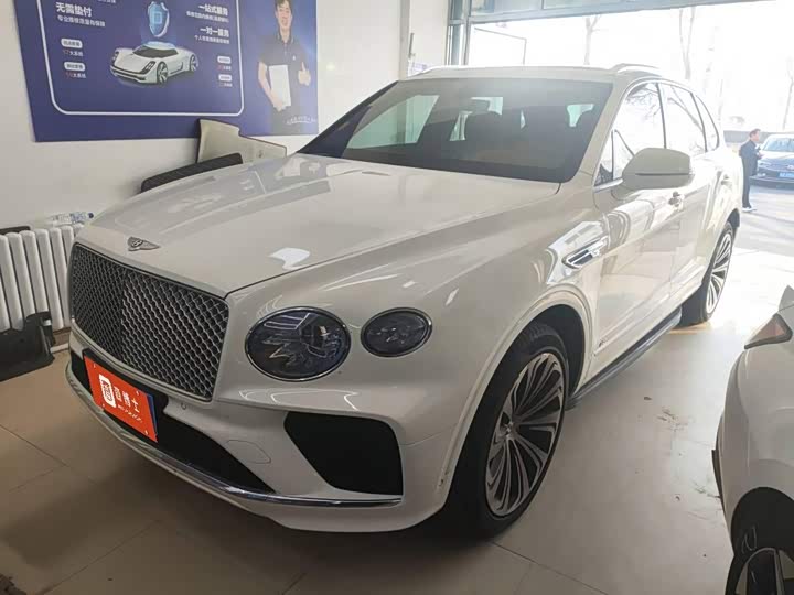 Bentley Bentayga, 2022 — купить в Тамбове под ключ