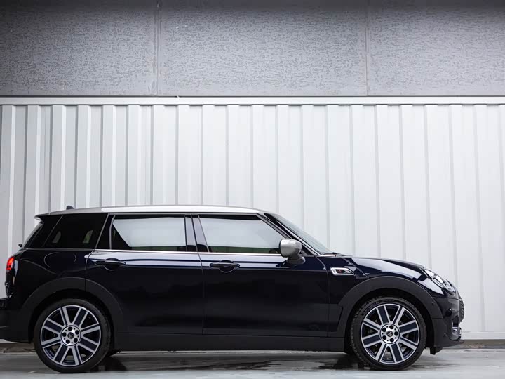 Mini Clubman, 2023 — фото 5 из 9