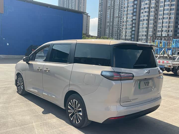 Wuling Starlight 730 Hybrid/EV, 2025 — фото 6 из 9