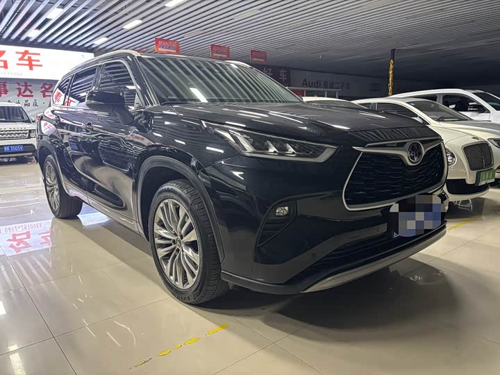 Toyota Highlander, 2022 — фото 8 из 11