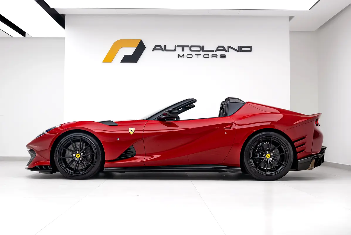 Ferrari 812, 2024 — фото 3 из 10