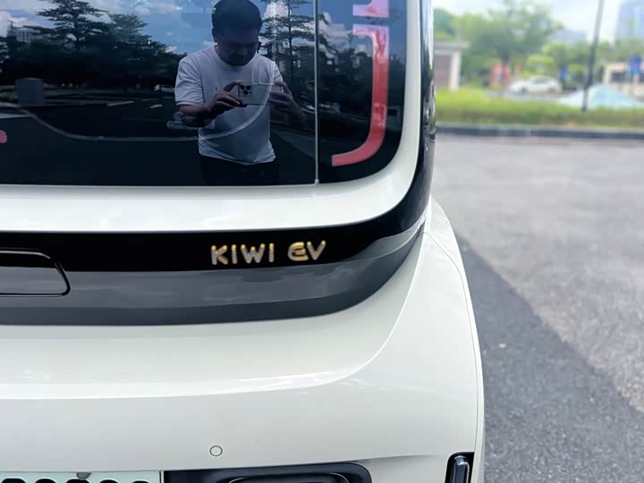 Baojun KiWi EV, 2022 — фото 9 из 9
