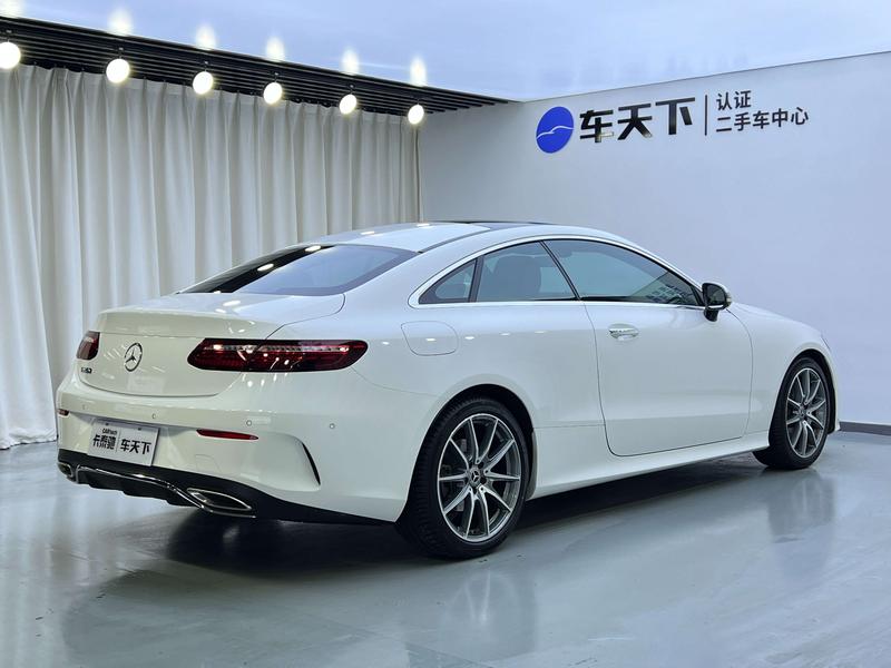 Mercedes-Benz E-Class, 2023 — фото 6 из 12