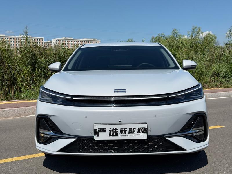 Geely Galaxy A7, 2026 — фото 2 из 10
