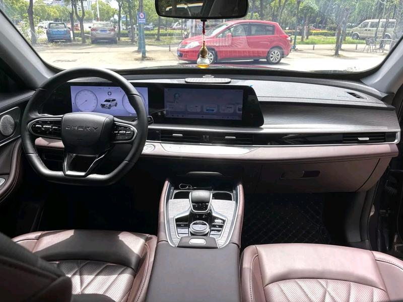 Chery Tiggo 8 Plus, 2024 — фото 6 из 8