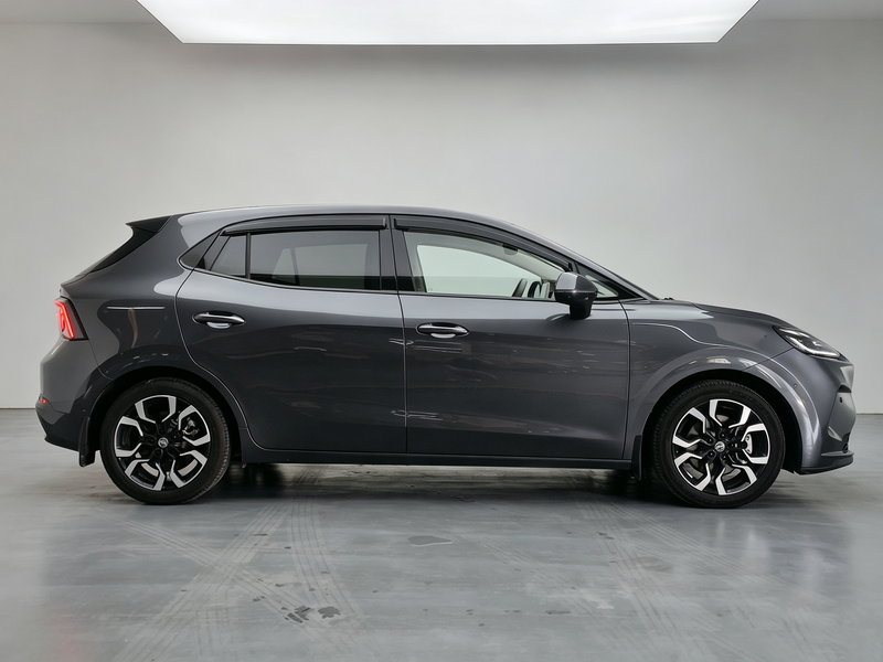 MG Motor 4 EV, 2025 — фото 8 из 12
