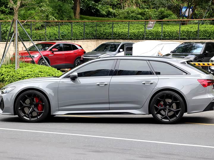Audi RS 6, 2026 — фото 4 из 7