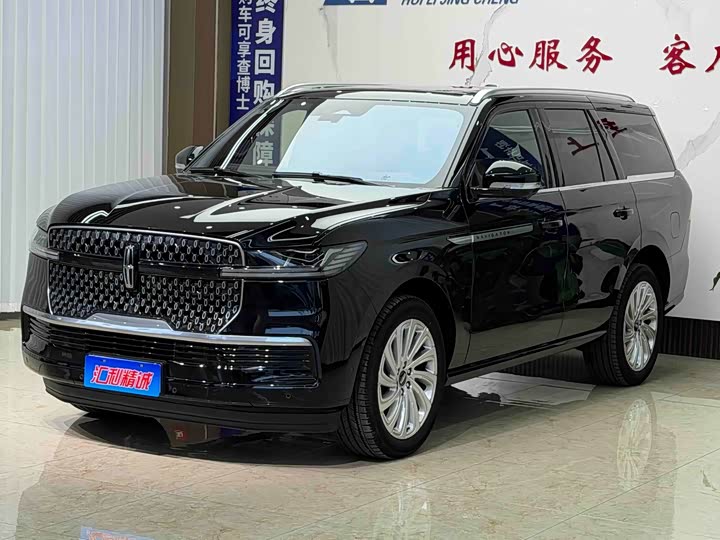 Lincoln Navigator, 2025 — фото 2 из 9