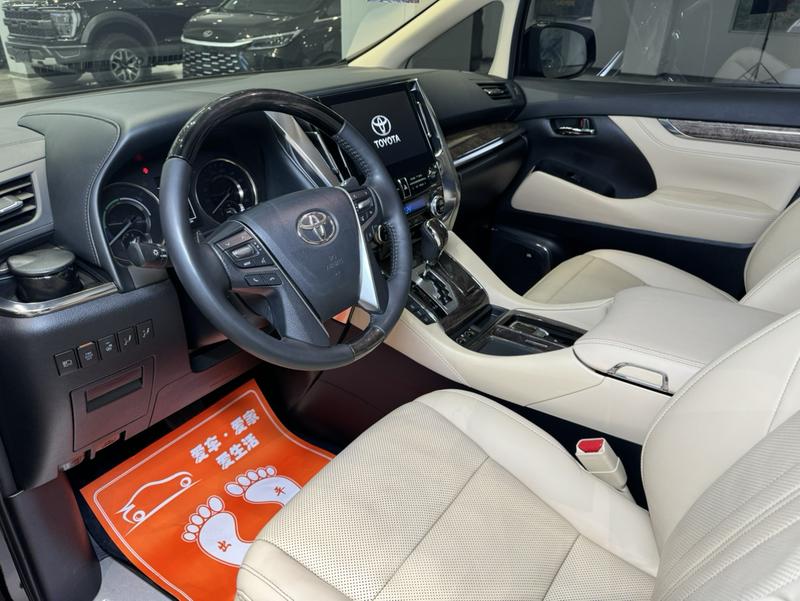 Toyota Alphard, 2022 — фото 9 из 12