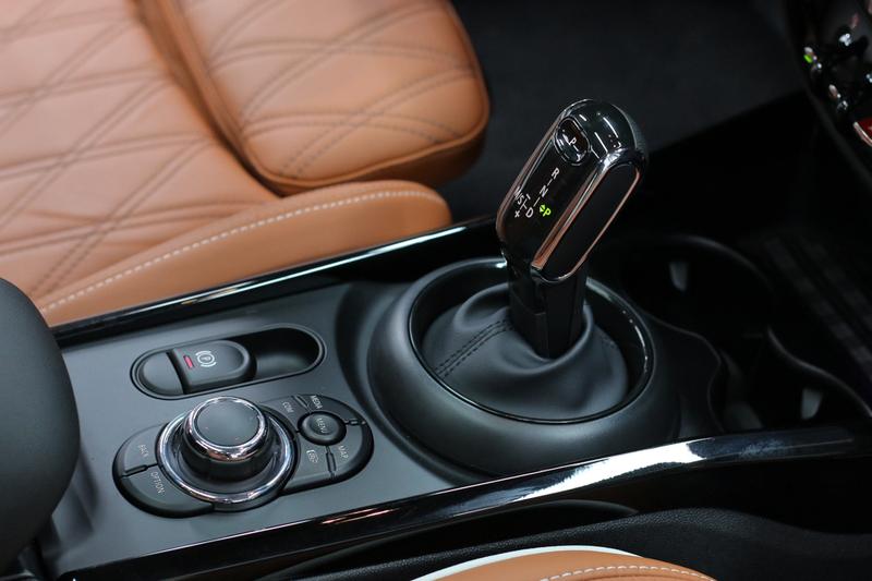 Mini Clubman, 2023 — фото 9 из 12