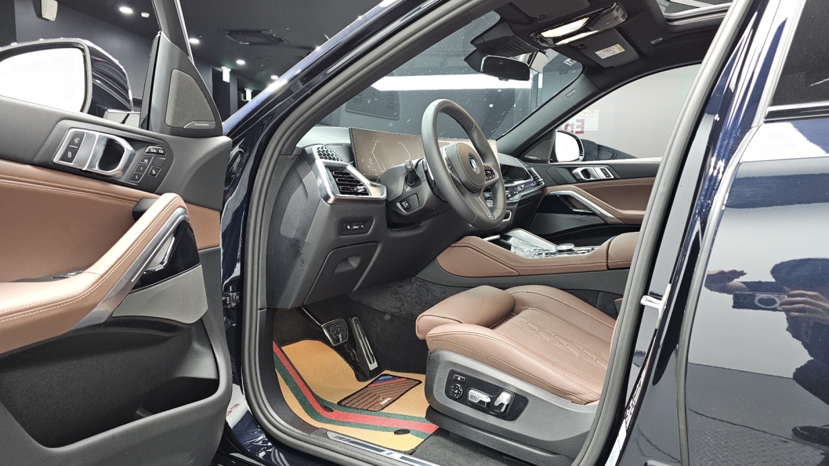 BMW X6, 2025 — фото 10 из 12