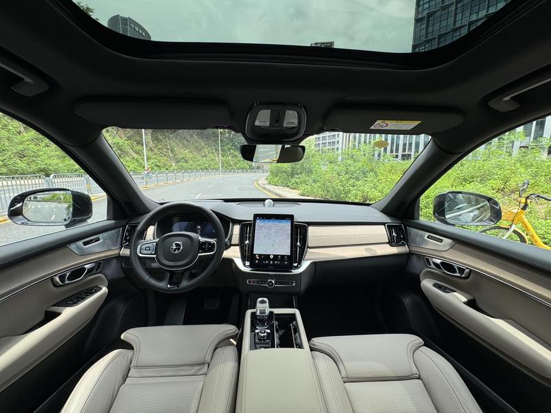 Volvo XC90, 2025 — фото 7 из 12