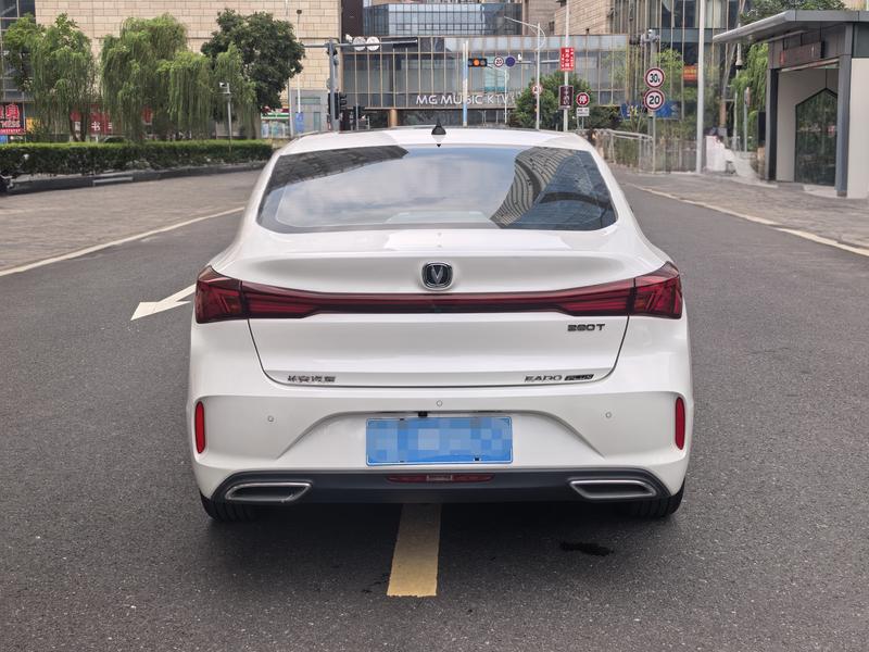 Changan Eado Plus, 2022 — фото 6 из 12