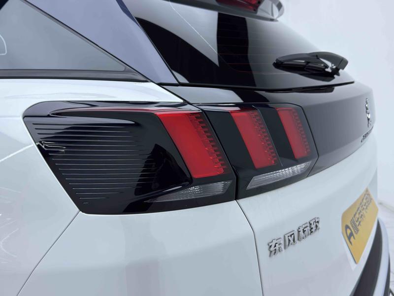 Peugeot 4008, 2023 — фото 10 из 12